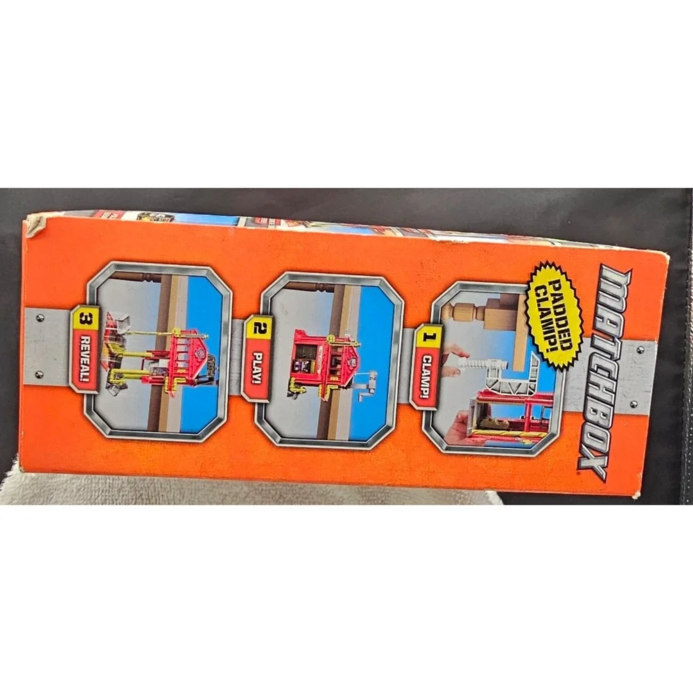 NIP Matchbox Cliff Hangers Fire Station Play Set. Clamps On Tables-Cliff Hanger